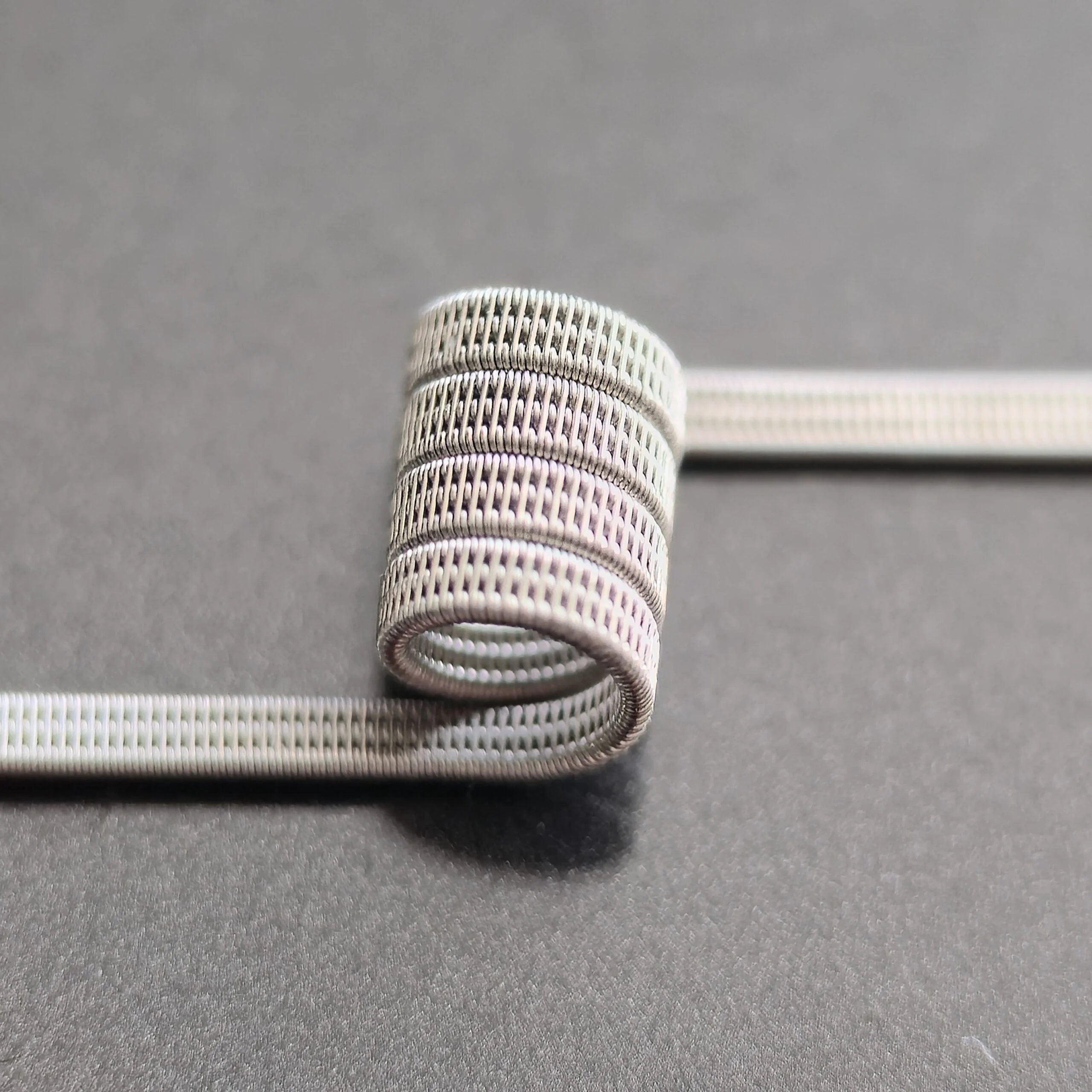 Coil Staggered Tricore NI90 en pattes opposées